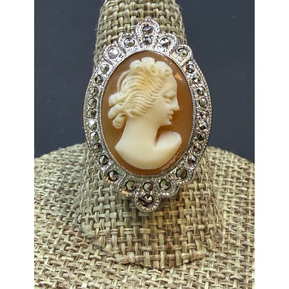 Vintage Theda Sterling Silver 925 Shell Cameo Marcasite Ring Size 7 adjustable